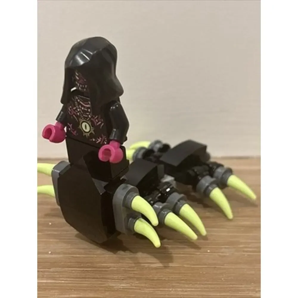 Lego Dreamzzz Arika - Centipede Form Minifigure #drm115 Set #71515 Brand New